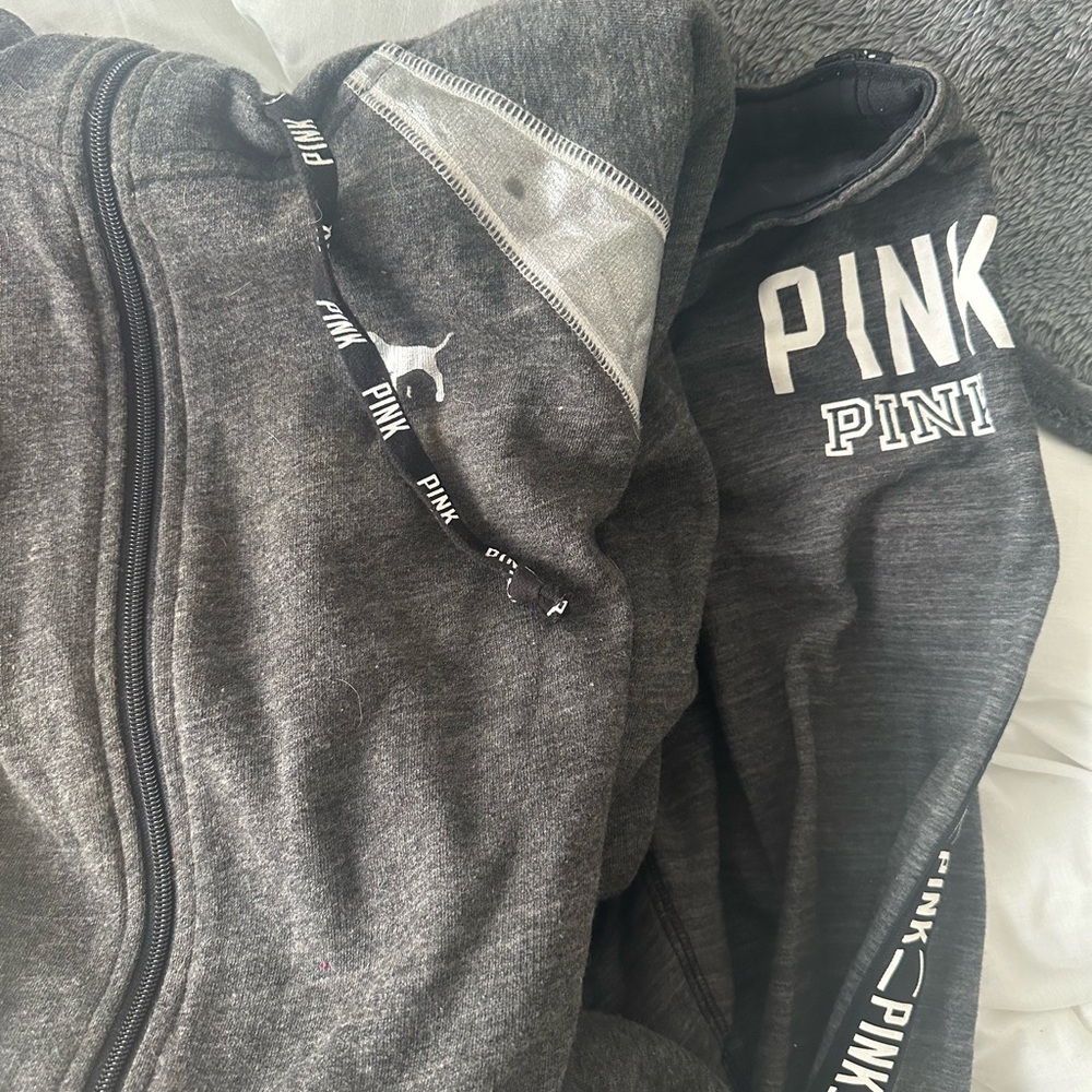 Victoria’s Secret pink